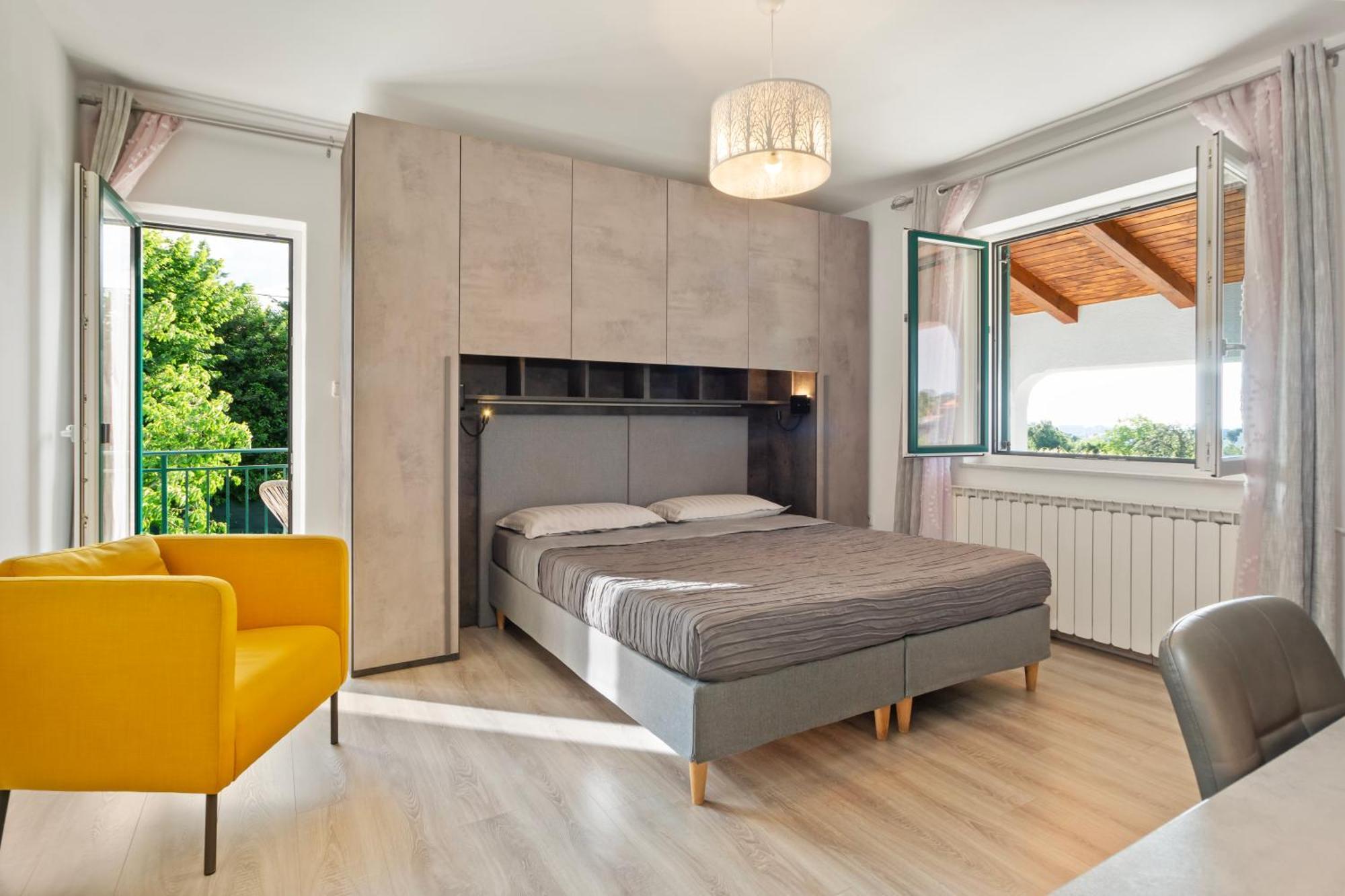 Nat Apartments Копер Екстериор снимка